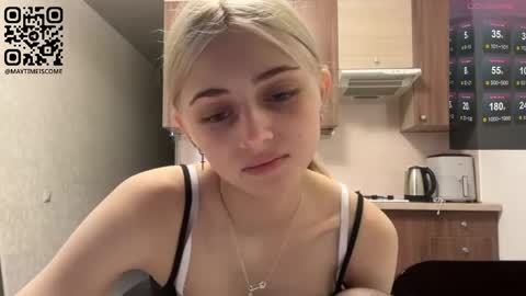 Snapshot of karensimilton chatting on 06-07-26, 03:05 May online show from 06-07-26, 03:05