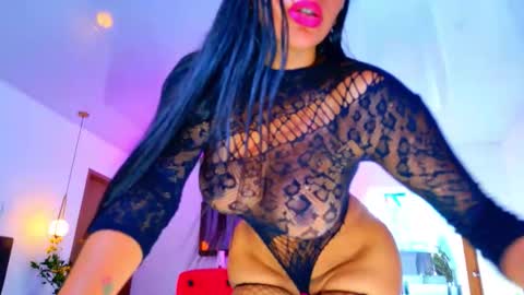 Snapshot of karina4squirt chatting on 06-04-26, 01:50 karina4squirt online show from 06-04-26, 01:50