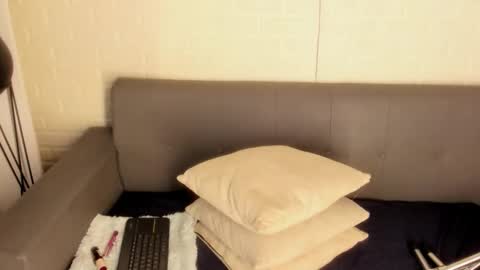 Kari online show from 12-15-25, 11:25