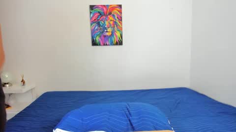 karina_lopez7 online show from 02-11-25, 08:10