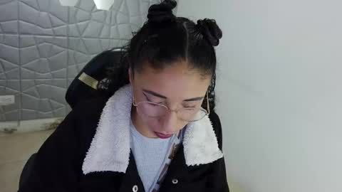 karinaa_m_ online show from 01-13-26, 07:41