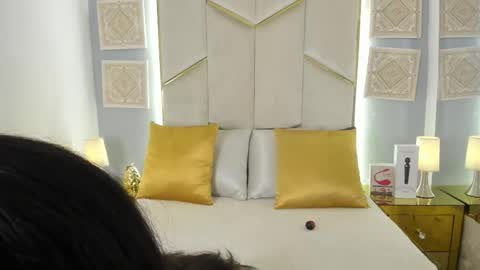 karinaacox online show from 05-11-26, 02:45