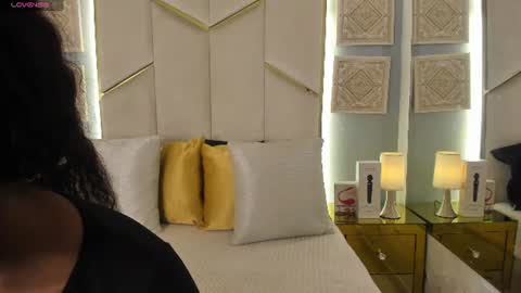 karinaacox online show from 07-04-26, 12:11
