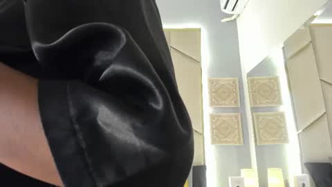 karinaacox online show from 07-28-26, 12:01
