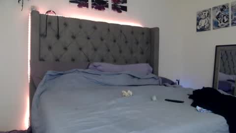 karinakummings online show from 12-21-25, 10:55