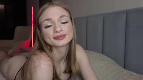 karinchik544 online show from 04-20-26, 11:46