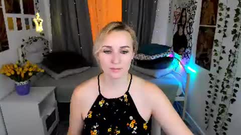 Snapshot of karinella_x chatting on 03-02-25, 09:11 Karina online show from 03-02-25, 09:11