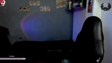 Snapshot of kariozzz chatting on 01-13-25, 08:04 call me kai 3 online show from 01-13-25, 08:04