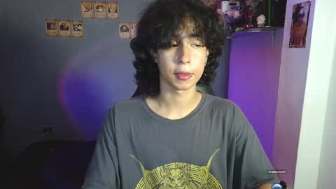 Snapshot of kariozzz chatting on 02-06-25, 08:45 call me kai 3 online show from 02-06-25, 08:45