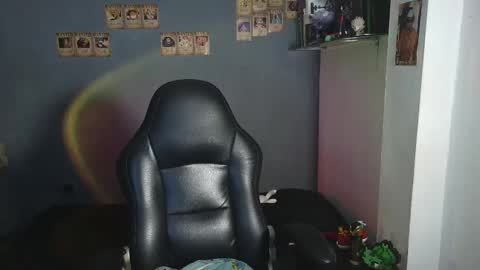 Snapshot of kariozzz chatting on 02-12-25, 12:44 call me kai 3 online show from 02-12-25, 12:44