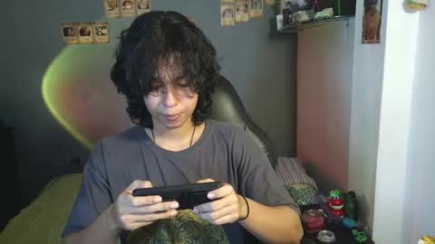 Snapshot of kariozzz chatting on 02-24-25, 04:26 call me kai 3 online show from 02-24-25, 04:26