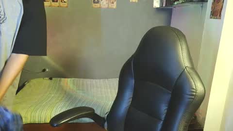 Snapshot of kariozzz chatting on 03-09-25, 04:22 call me kai 3 online show from 03-09-25, 04:22