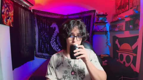 Snapshot of kariozzz chatting on 09-30-25, 04:56 call me kai 3 online show from 09-30-25, 04:56