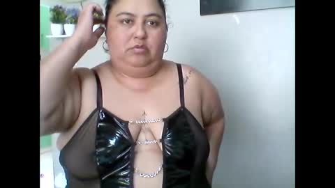 Snapshot of karissa_curvy chatting on 01-10-26, 02:19 karissa online show from 01-10-26, 02:19