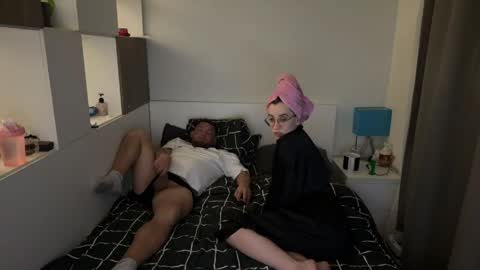 karl_and_klara online show from 05-24-26, 06:35