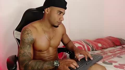 Snapshot of karl_jensennxx chatting on 06-12-26, 05:50 karl_jensennxx online show from 06-12-26, 05:50