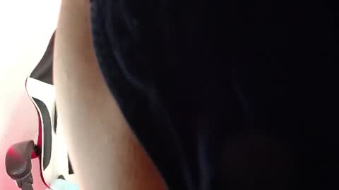 Snapshot of karl_jensennxx chatting on 07-29-26, 05:05 karl_jensennxx online show from 07-29-26, 05:05