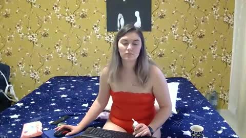 Snapshot of karla318103 chatting on 02-14-25, 05:41 Karla online show from 02-14-25, 05:41