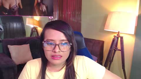 Snapshot of karla_al1 chatting on 10-20-25, 06:52 KARLA online show from 10-20-25, 06:52