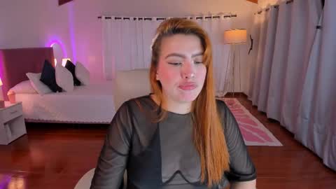 Snapshot of karla_hill_28 chatting on 10-14-25, 02:56 Karlita online show from 10-14-25, 02:56