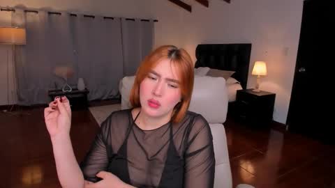 Karlita online show from 12-17-25, 03:23