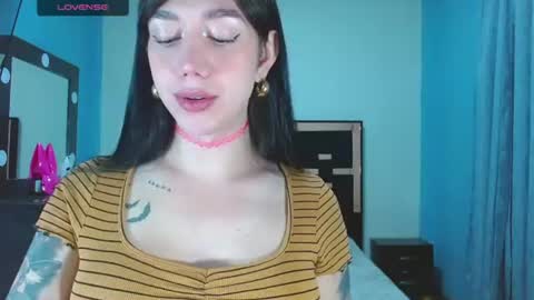 Snapshot of karla_zambrano chatting on 07-23-26, 08:18 karla online show from 07-23-26, 08:18