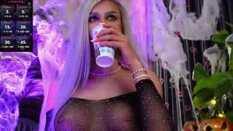 Snapshot of karlabart chatting on 10-22-25, 07:24 KarlaBart online show from 10-22-25, 07:24