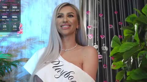 Snapshot of karlabart chatting on 11-12-25, 08:08 KarlaBart online show from 11-12-25, 08:08