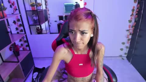 Snapshot of karlaslutskinny__ chatting on 11-06-25, 08:32 karlaslutskinny__ online show from 11-06-25, 08:32