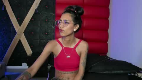 karlaslutskinny__ online show from 03-24-26, 08:47