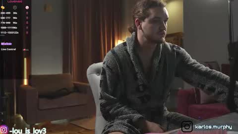 Karlos and Louis online show from 10-26-25, 03:12