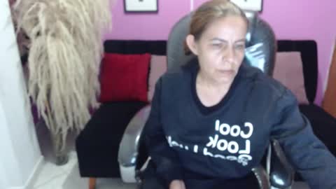 Snapshot of karlye_hot chatting on 09-20-25, 02:56 KARLYE online show from 09-20-25, 02:56