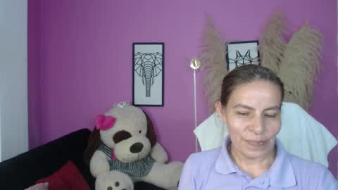 Snapshot of karlye_hot chatting on 10-11-25, 02:00 KARLYE online show from 10-11-25, 02:00