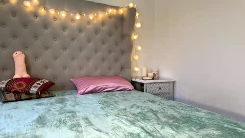 Snapshot of karmarosexx chatting on 12-06-24, 03:52 KarmaRosexx online show from 12-06-24, 03:52