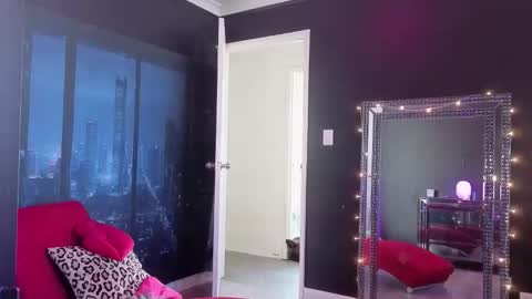 Snapshot of karmarosexx chatting on 09-22-25, 07:10 KarmaRosexx online show from 09-22-25, 07:10