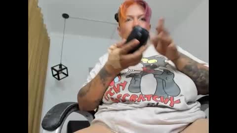 Snapshot of karol_c31 chatting on 09-19-25, 02:35 Karol online show from 09-19-25, 02:35