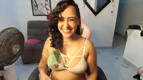    online show from 02-06-25, 02:33