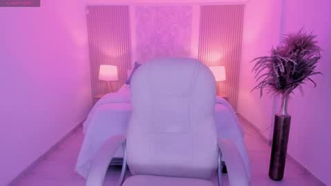 karol_priston online show from 04-16-26, 03:07