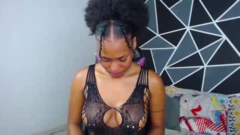Karol  online show from 10-13-25, 10:43