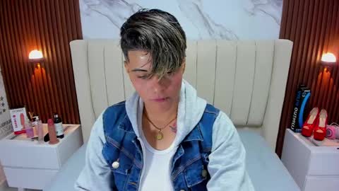 Karol and Luna online show from 02-12-25, 02:56