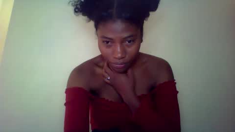 karoliee online show from 04-26-26, 06:22