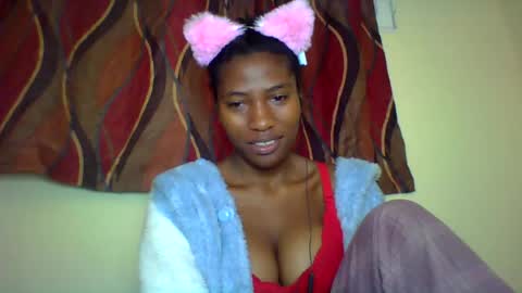 Snapshot of karoliee chatting on 07-27-26, 08:10 karoliee online show from 07-27-26, 08:10