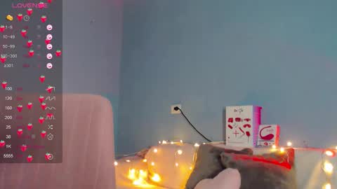 Kira online show from 11-06-25, 02:23