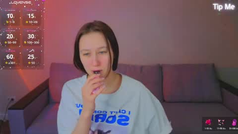 Karolina online show from 05-08-26, 01:22