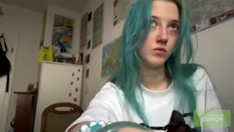 Snapshot of karolinablue chatting on 07-26-26, 06:15 Karoline here online show from 07-26-26, 06:15