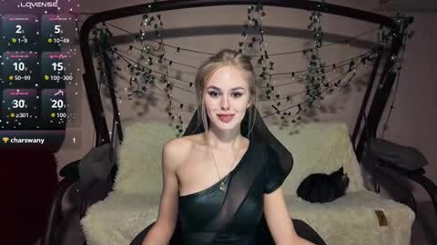 KarolinaHayes online show from 03-05-26, 05:53