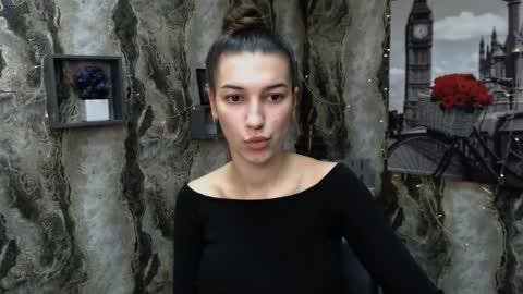 Karolina online show from 12-21-24, 02:19