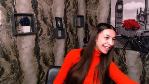 Karolina online show from 12-24-24, 07:22
