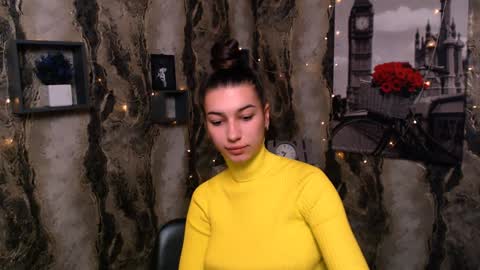Karolina online show from 12-26-24, 05:04