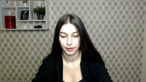 Karolina online show from 12-27-24, 07:35